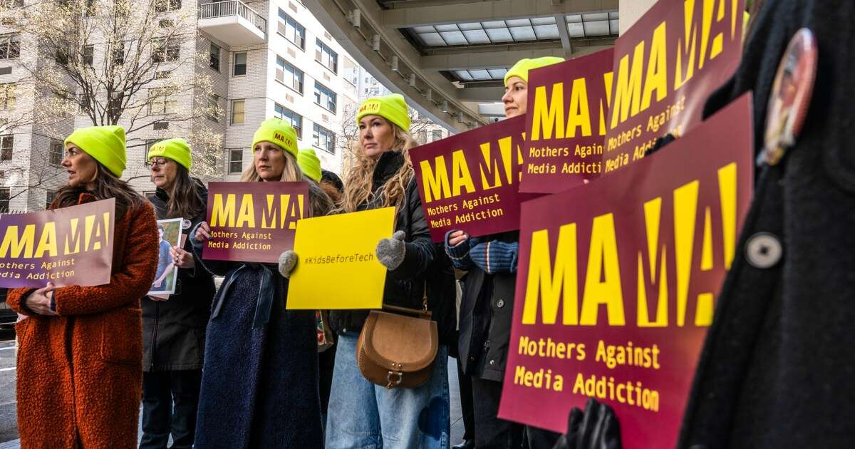 Mothers' group protests in front of Meta’s offices, calling for big tech regulation 