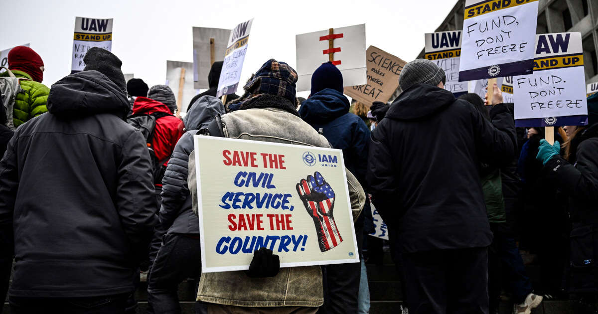 'You lose all hope': Federal workers gripped by mental health instability amid Trump cuts