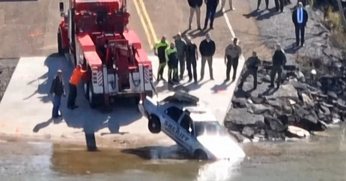 Missing deputy's patrol car recovered from Tennessee river with body inside
