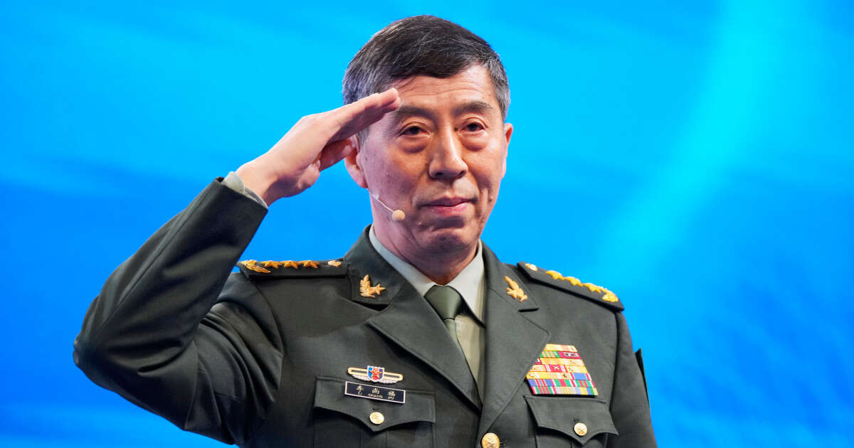 China expels ousted defense chiefs in corruption crackdown