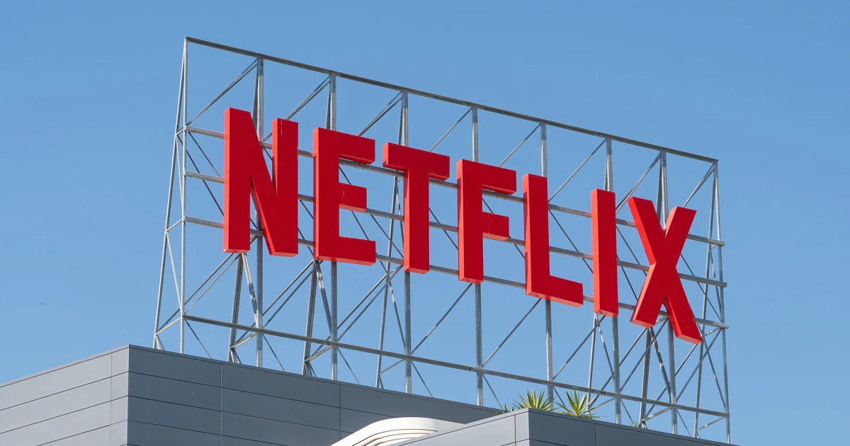 Netflix maintained its 2025 guidance. That may not be the sign of confidence it seems.