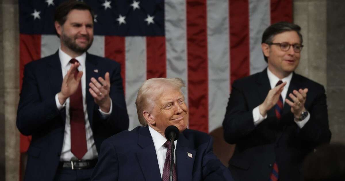 Trump highlights accomplishments, mocks Democrats in address to Congress