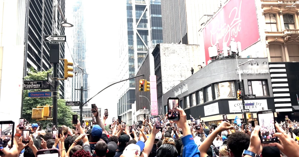 'Let's go Knicks!': Revelers break out into chants