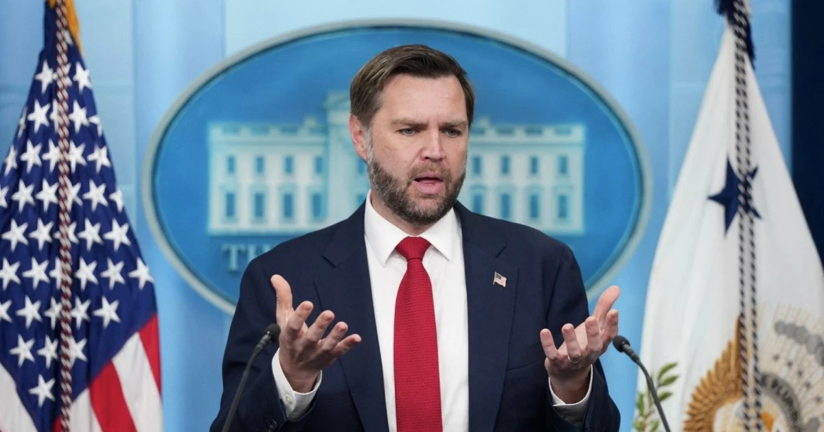 Vance discusses differences between Iran deal and nuclear agreement Obama negotiated