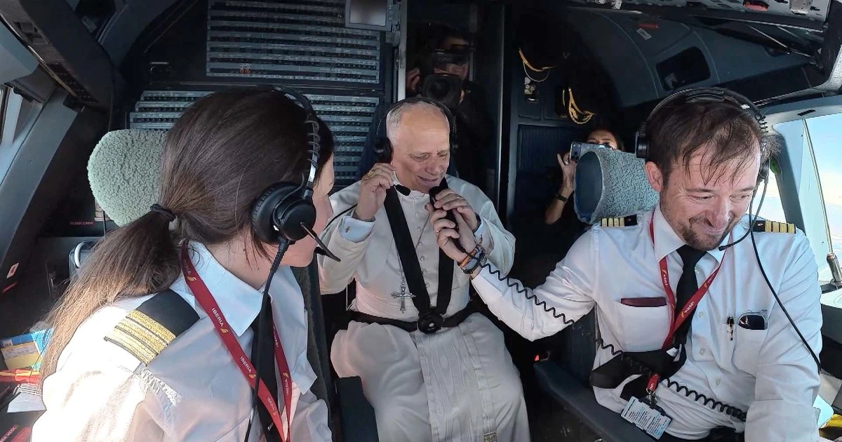 Pope Leo travels in plane cockpit on his flight to Barcelona