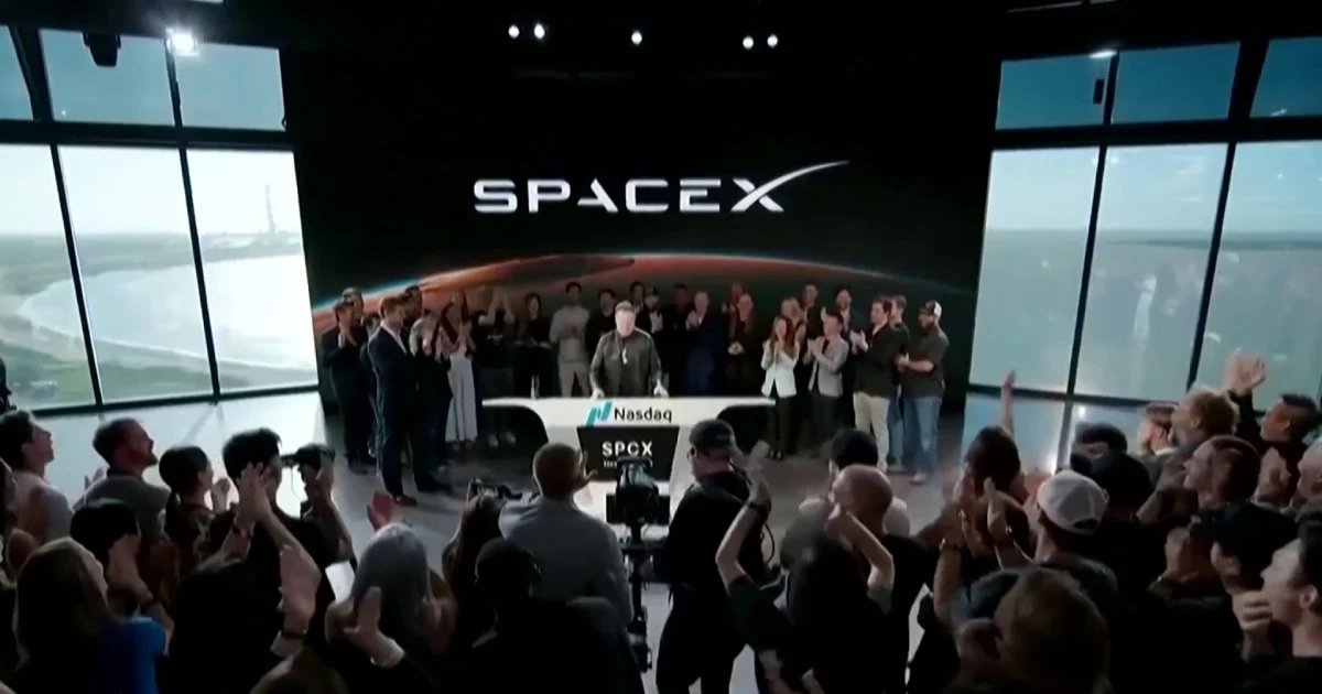 Elon Musk becomes first trillionaire after SpaceX IPO