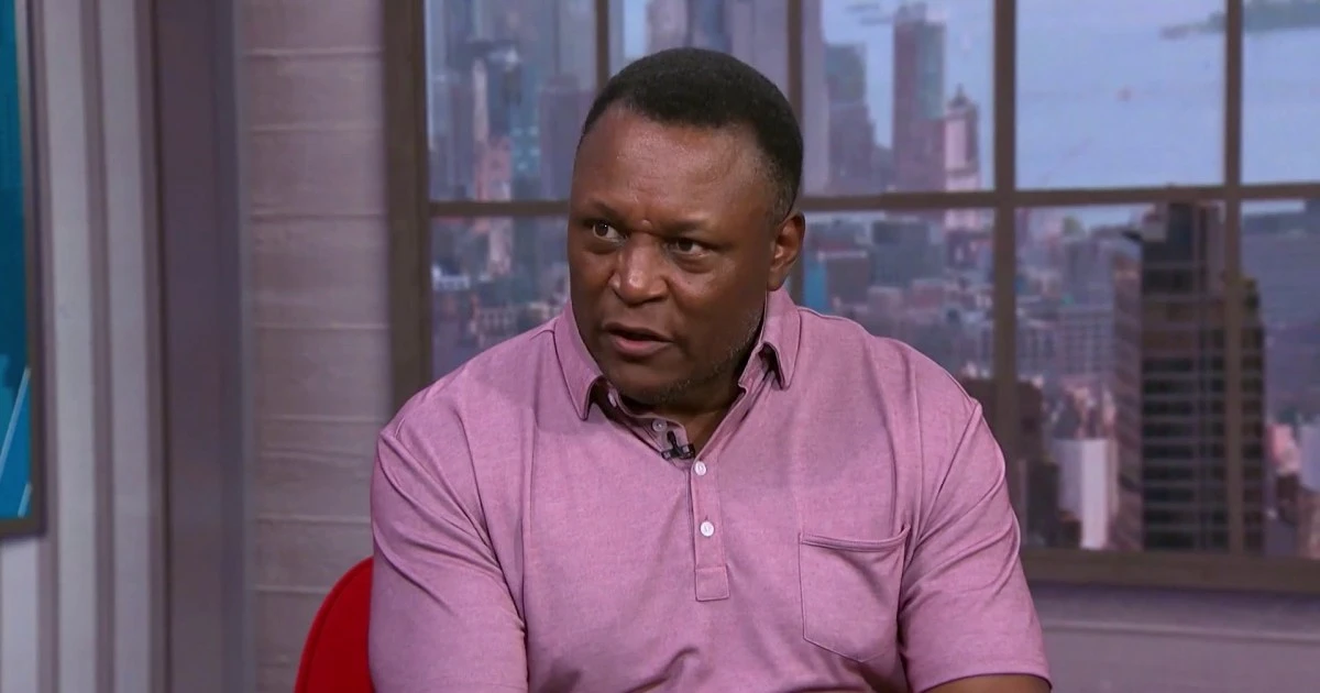NFL Detroit Lions legend Barry Sanders details his heart attack experience