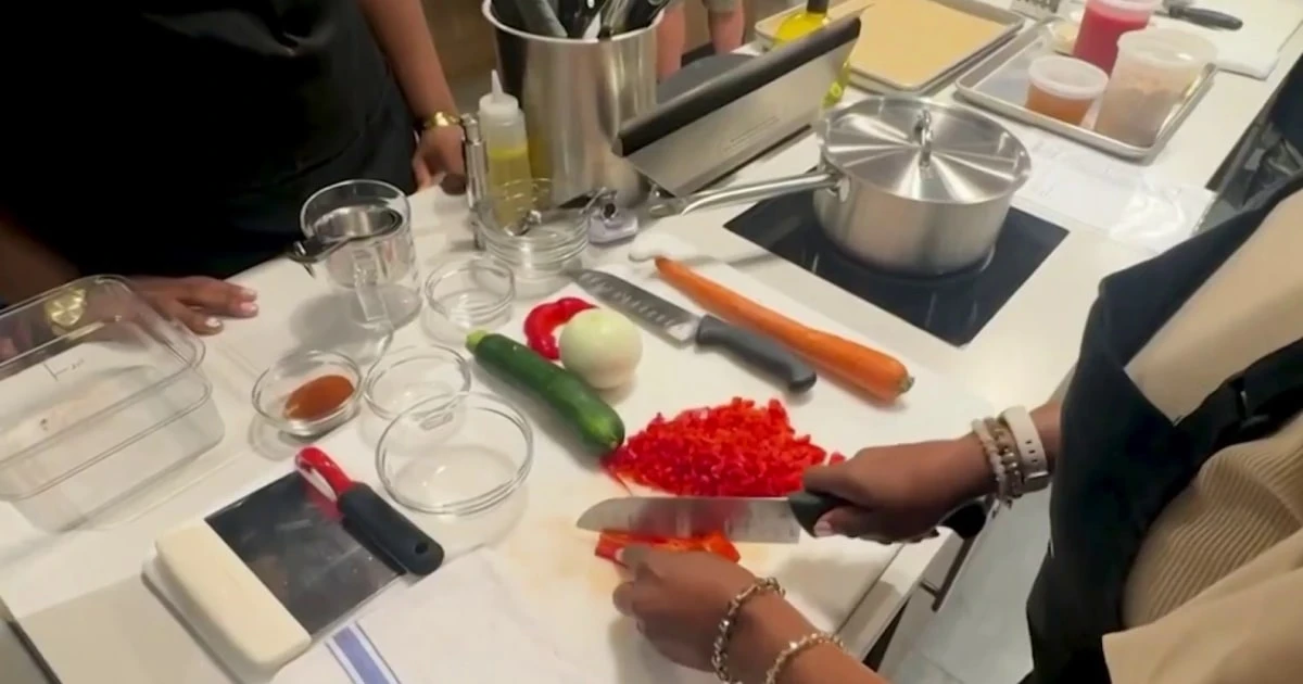 Hospitals teaching culinary classes to help patients change diets