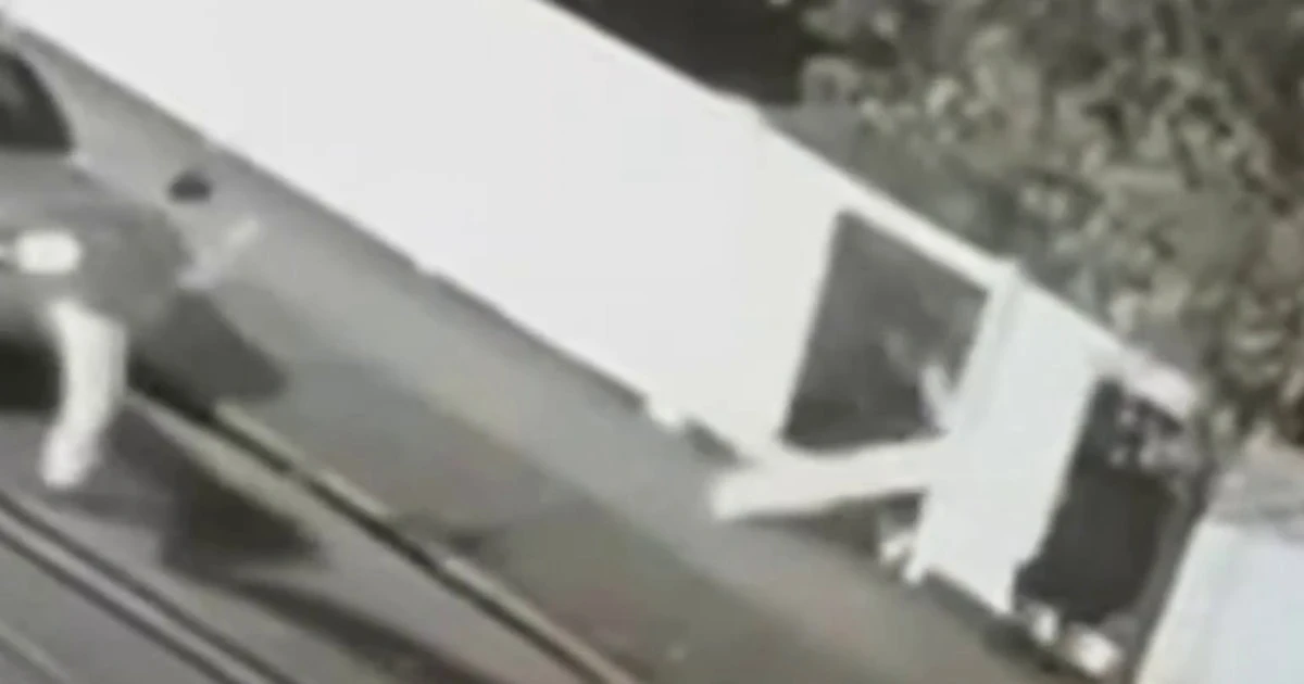 Group smashes into fence possibly imitating viral 'Kool-Aid man challenge'