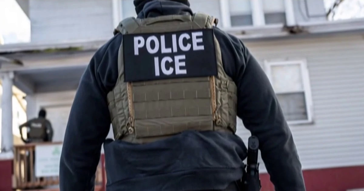 ICE agent charged with assault for allegedly pointing gun at people driving in Minneapolis