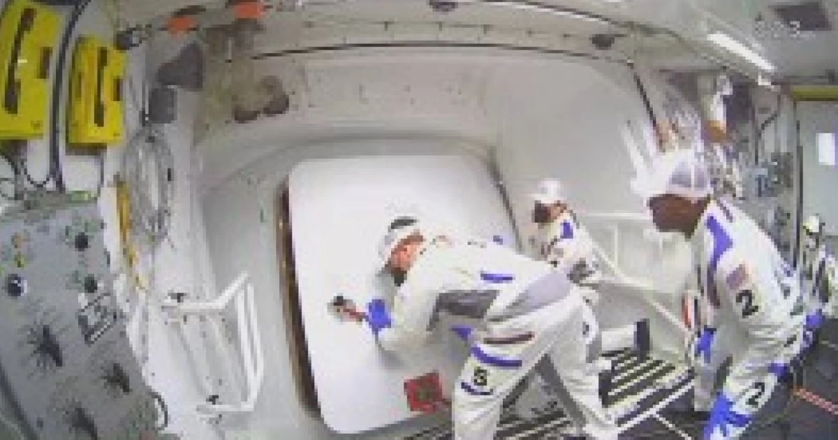NASA team closes capsule hatch ahead of Artemis II launch
