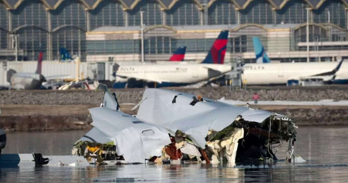 NTSB: Divers have searched 'all accessible areas' of the Potomac River