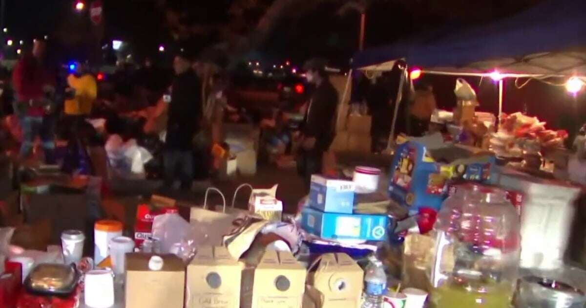 Volunteer efforts underway to support fire victims at Rose Bowl parking lot in Pasadena 