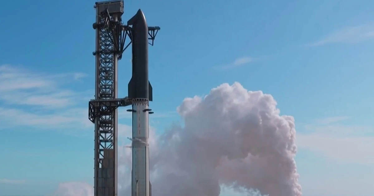 SpaceX plans for a record-breaking IPO