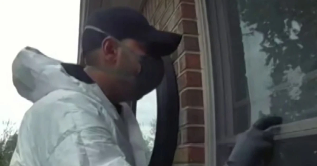 Terrifying attempted break in caught on camera