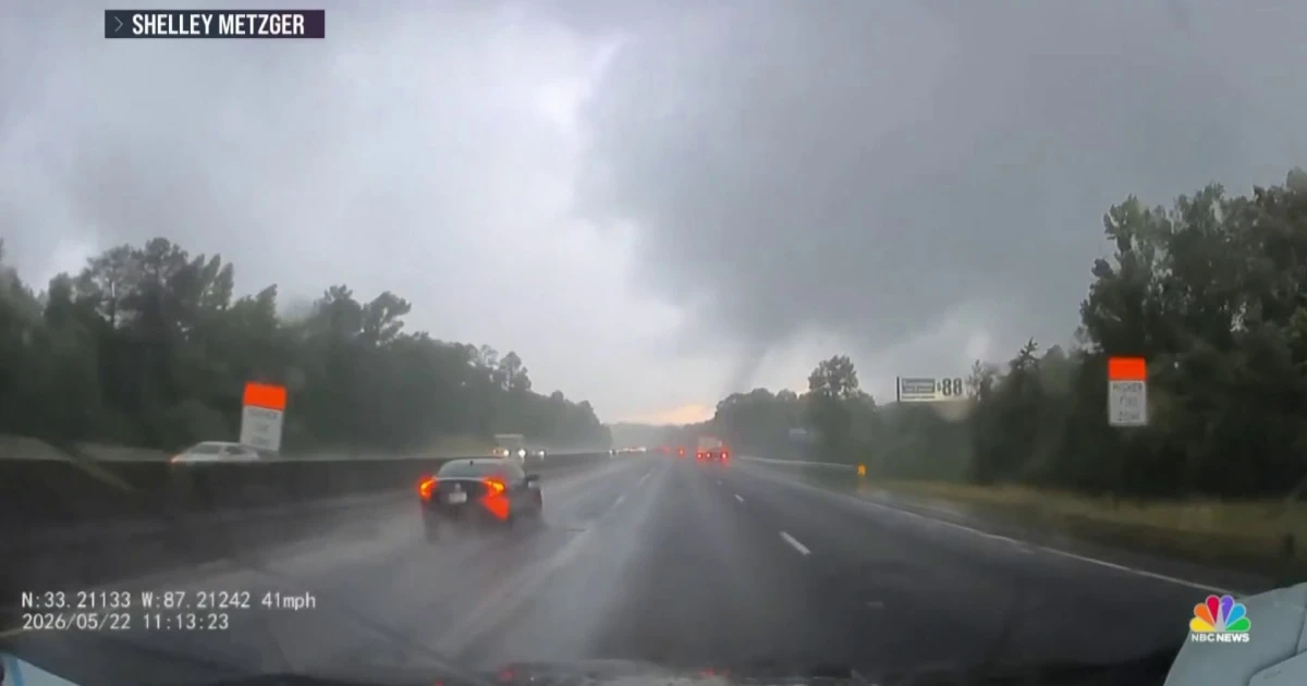 Messy travel kickoff to Memorial Day Weekend