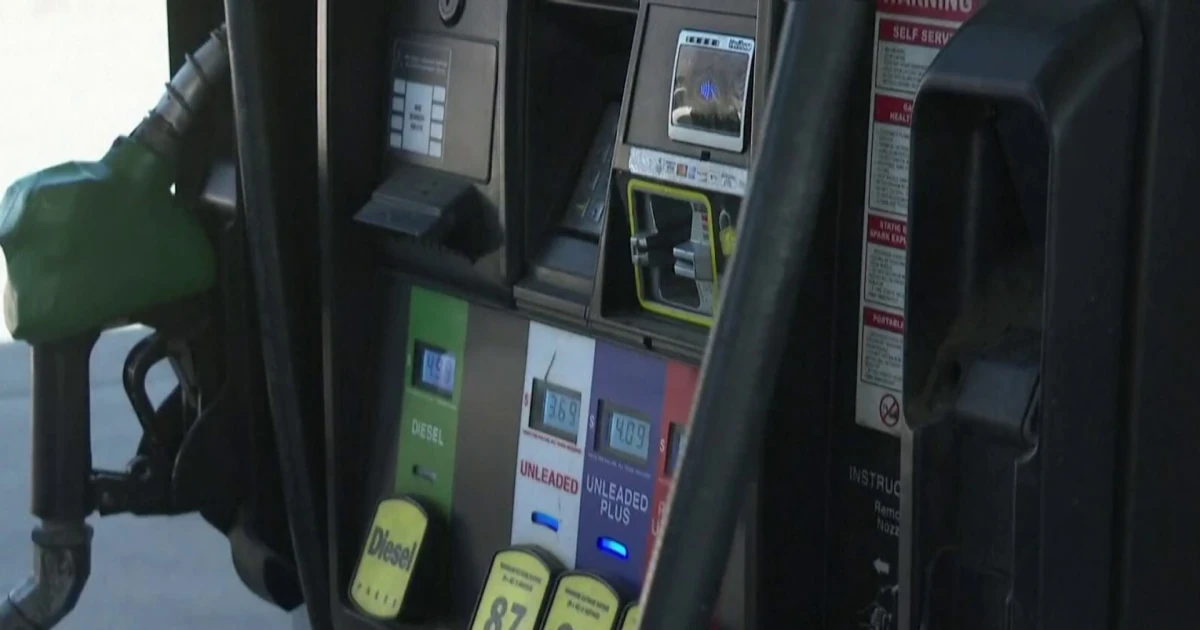 Markets drop as gas prices, mortgage rates rise