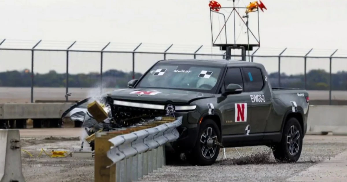 Heavier vehicles on U.S. roadways putting strain on guardrails during crashes, study finds