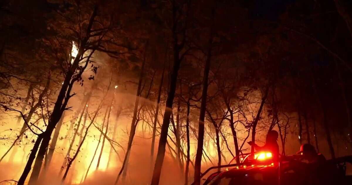 High winds make fighting Northeast fires more challenging