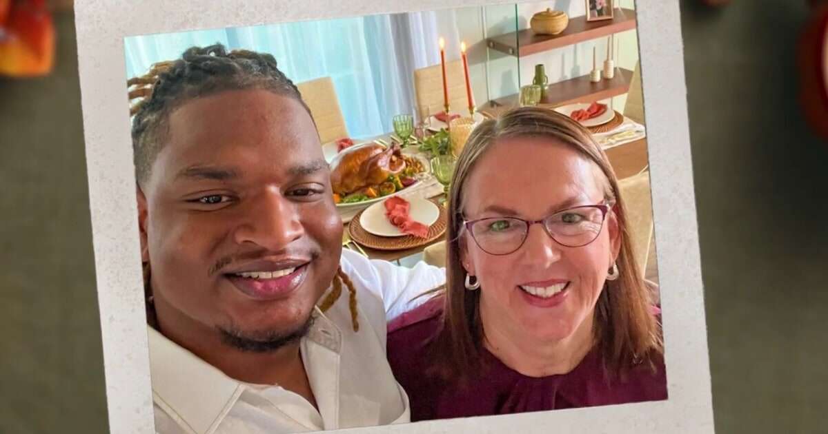 Grandma who accidentally invited teen to Thanksgiving celebrates 8th year of friendship