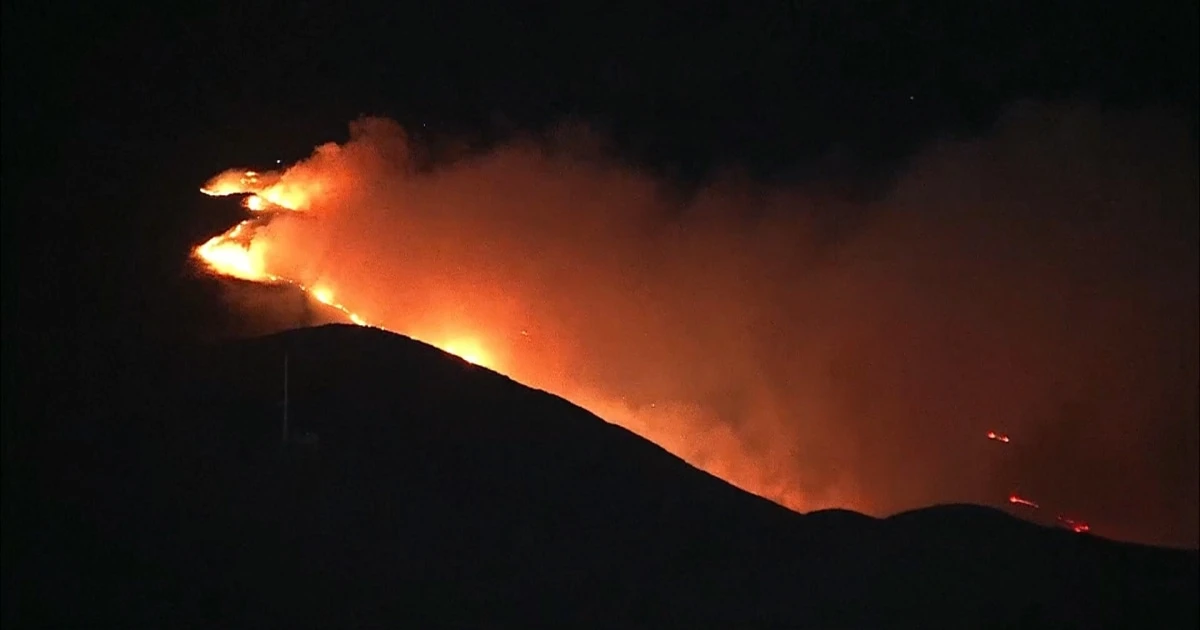 Thanksgiving Day evacuation orders after Canyon Fire sparks in California