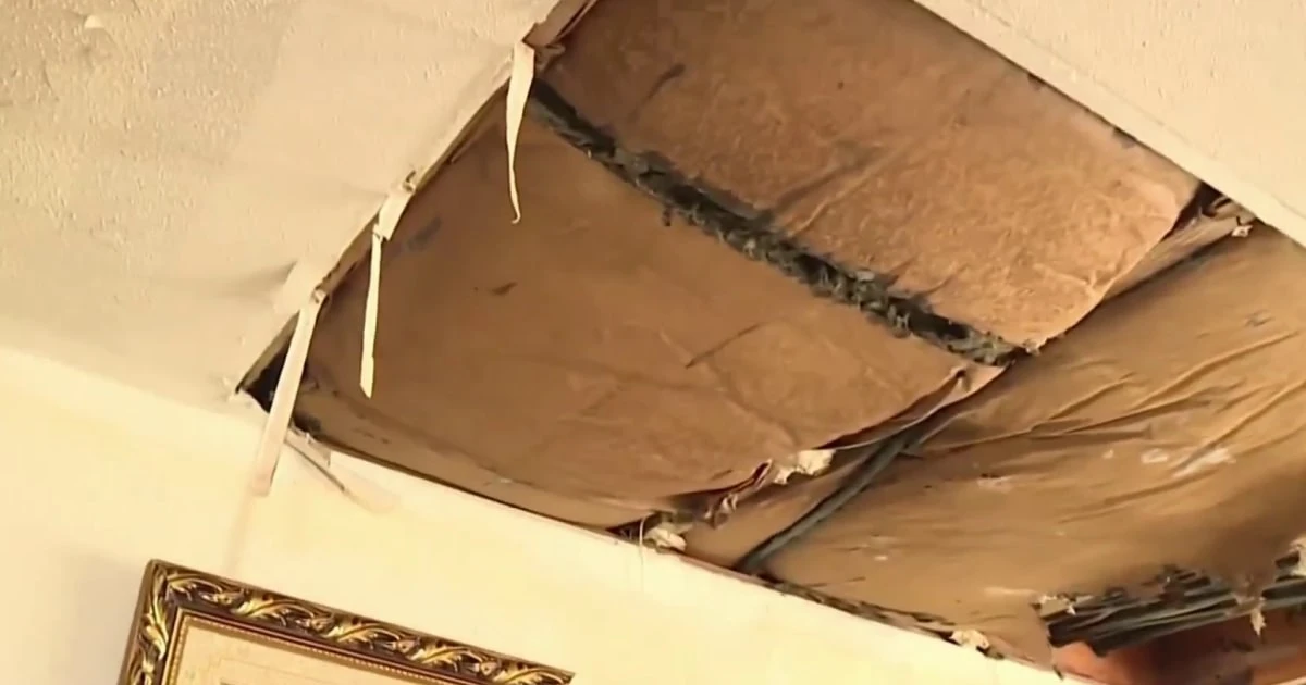 Mayor of Houston claims residence management abandoned senior residents after storm