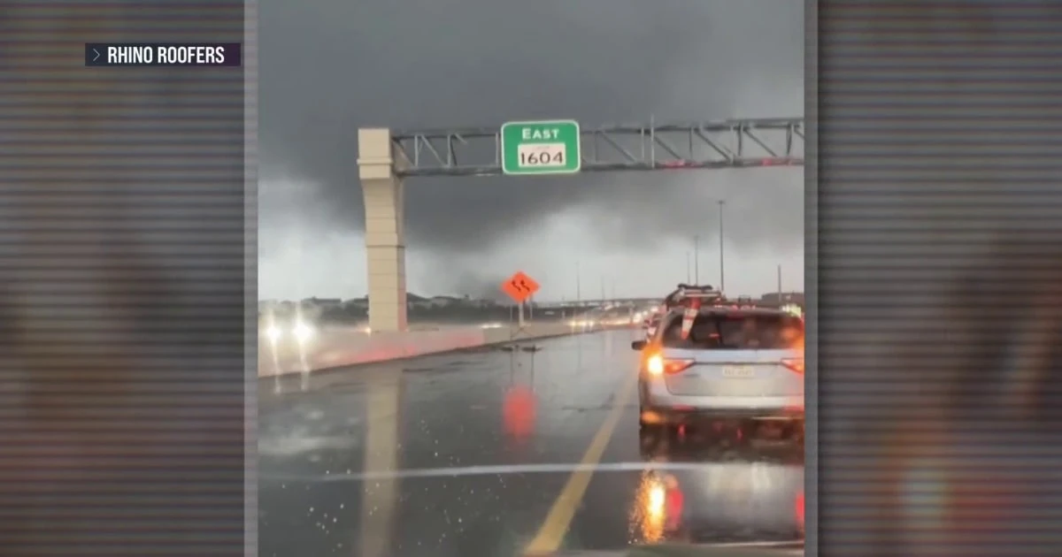 Tornado hits Texas during rush hour