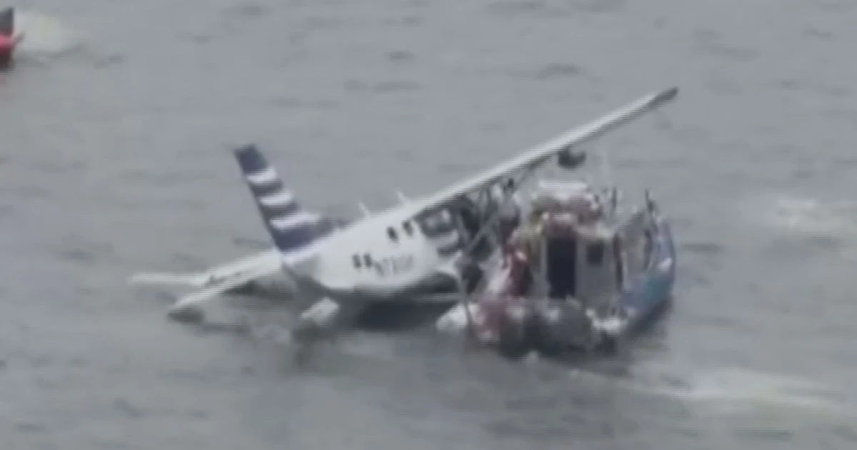 ‘Mayday, mayday, mayday’: Seaplane makes hard landing in East River, injuring two