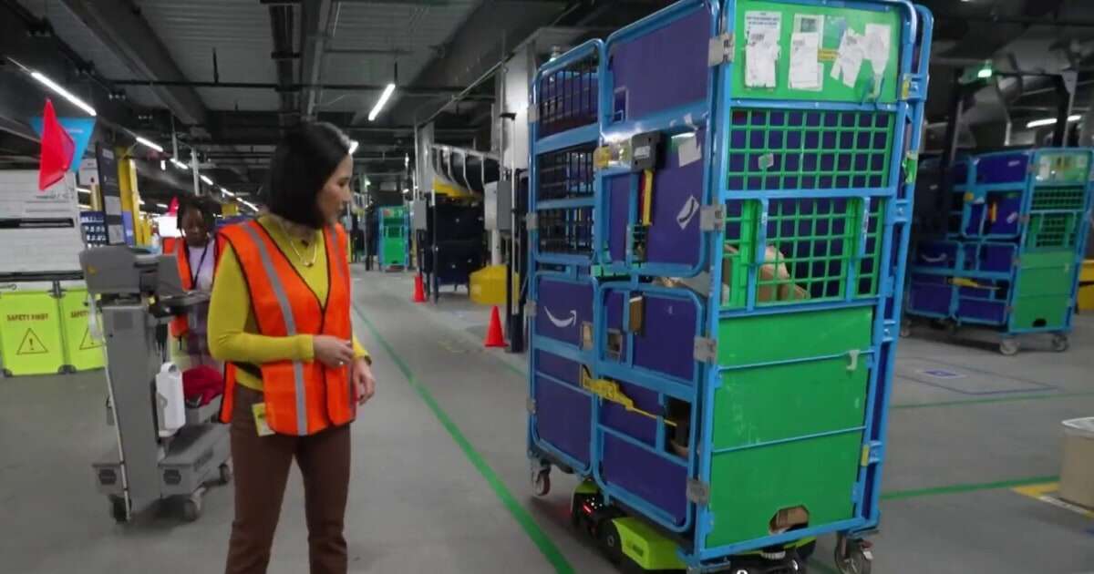 Amazon's new robotic fulfillment center streamlines the delivery process