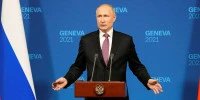 'What are you so afraid of?': Reporter questions Putin on treatment of political opponents