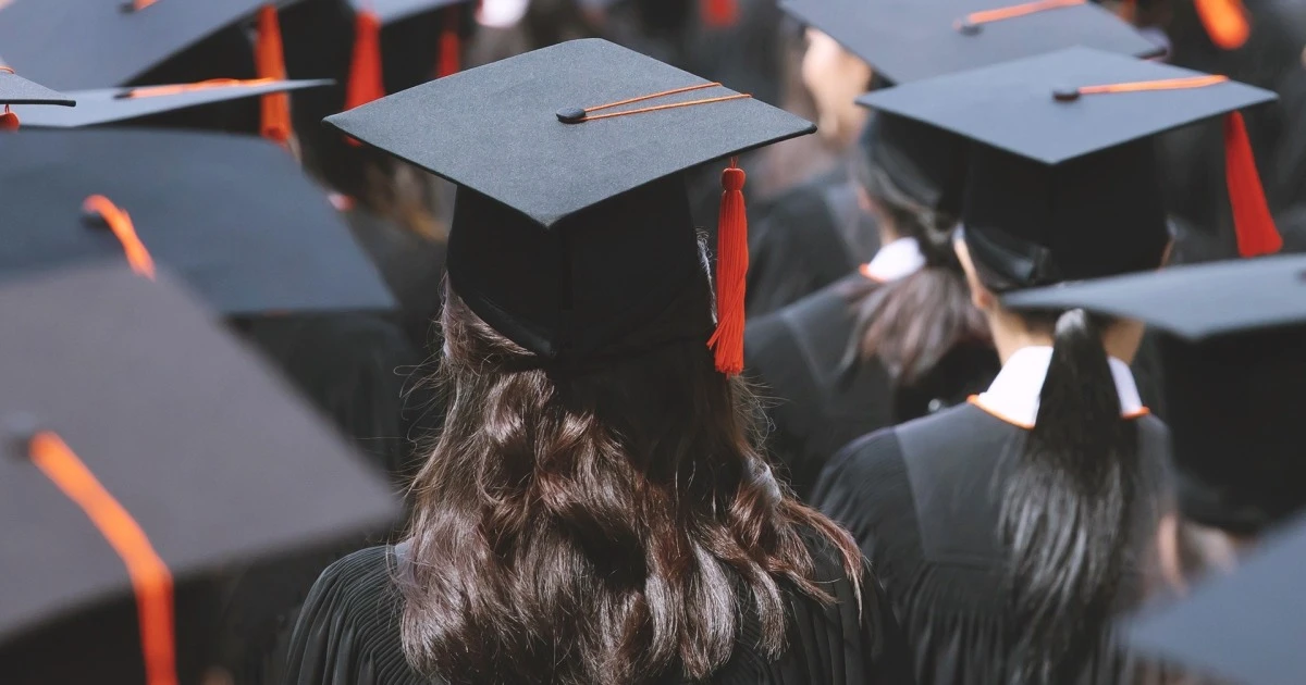 Recent Graduates Say AI is Taking Away Key Entry-Level Jobs
