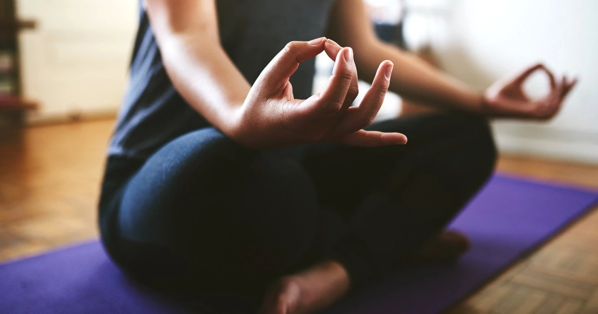 Mindfulness vs. Meditation: How You Can Fit Both in Your Day