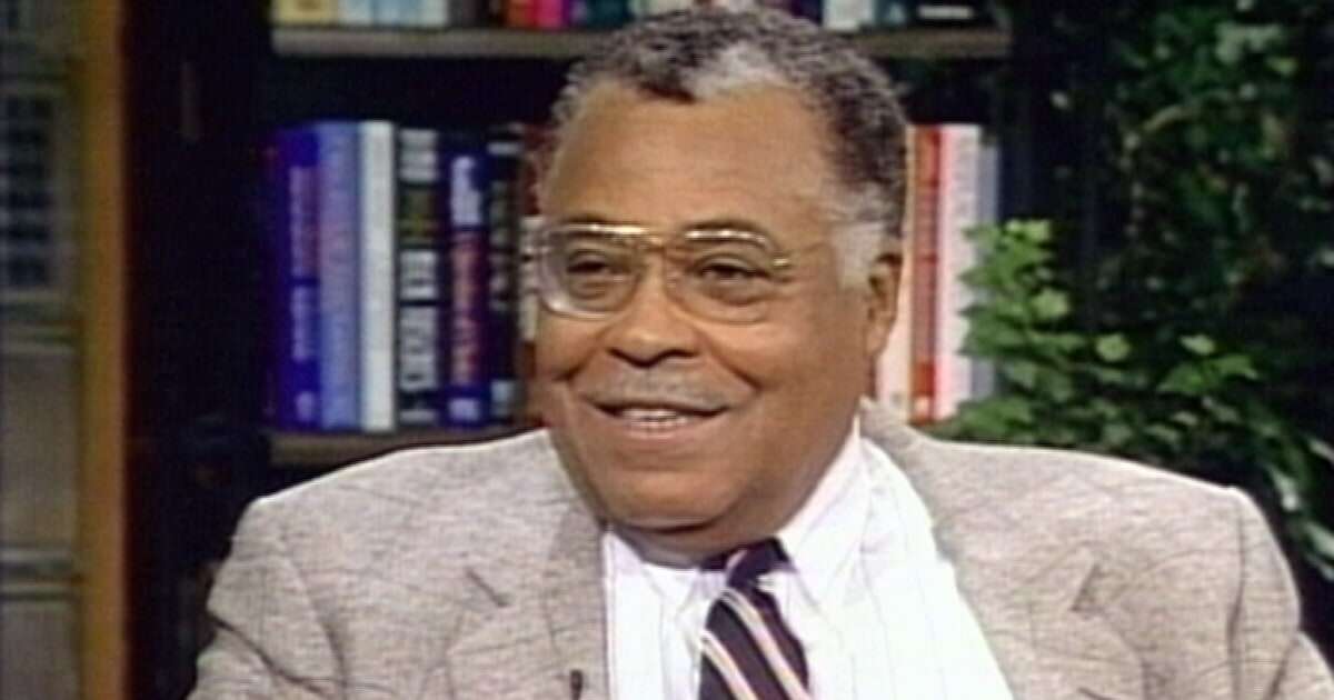 From 1993: James Earl Jones shares how poetry helped his stutter