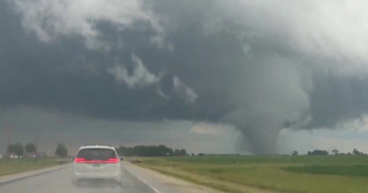 Multiple tornadoes leave a path of destruction across the Midwest