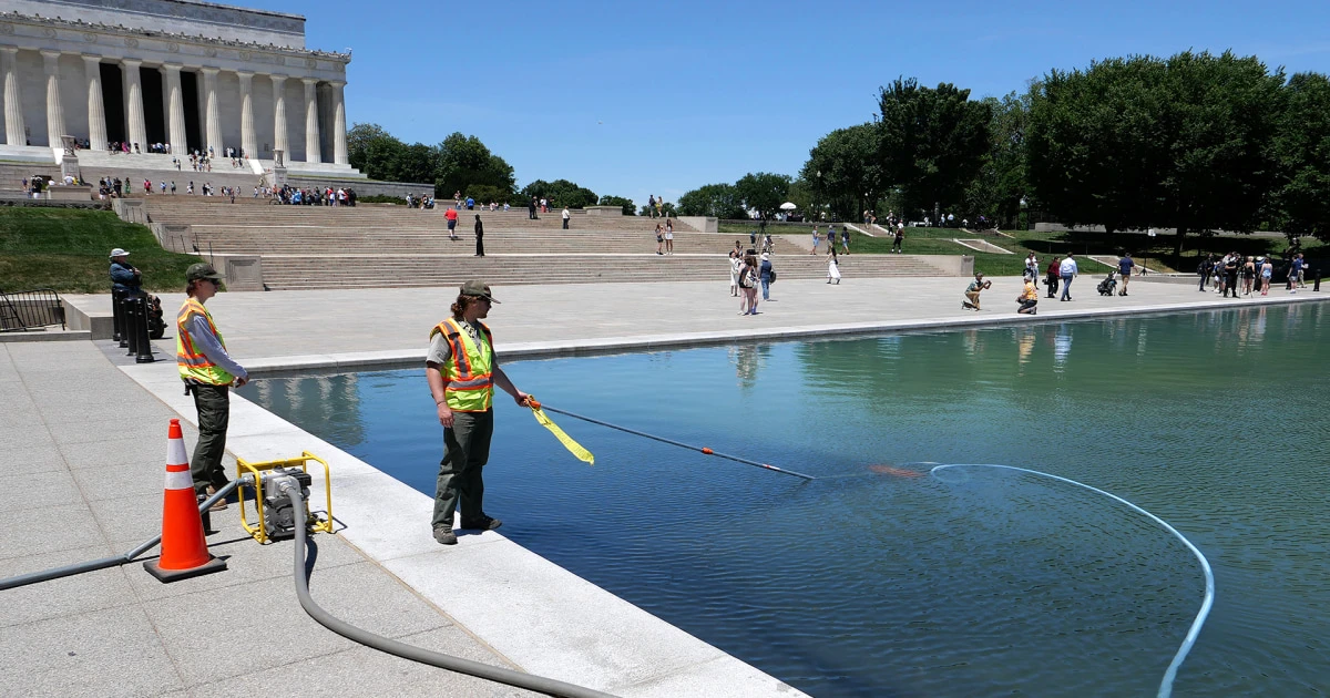 Trump Says Reflecting Pool Will Likely Need to Be Drained