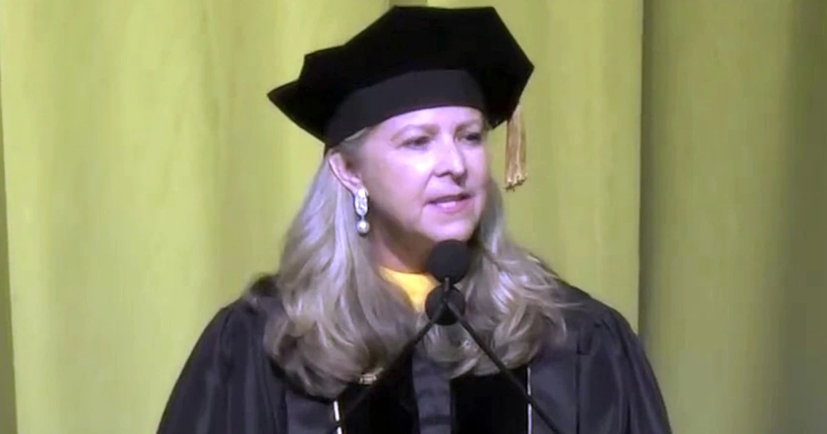UCF Commencement Speaker Booed Over AI Comments