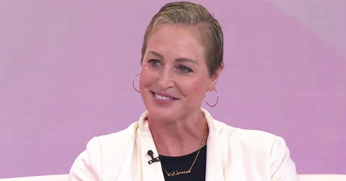 Volleyball Coach Leads Team to NCAA Title During Cancer Journey