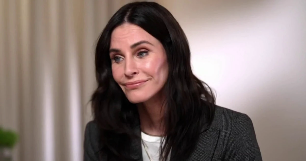 Courteney Cox Reveals Who Goes to Her Celebrity-Filled Dinners