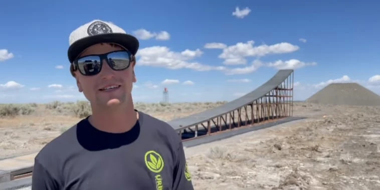 Daredevil Alex Harvill dies while practicing for record-setting motorcycle jump