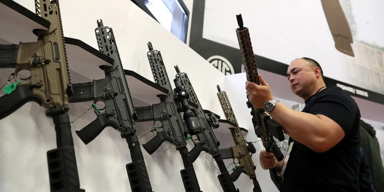 U.S. appeals court blocks ruling that overturned California's assault weapons ban