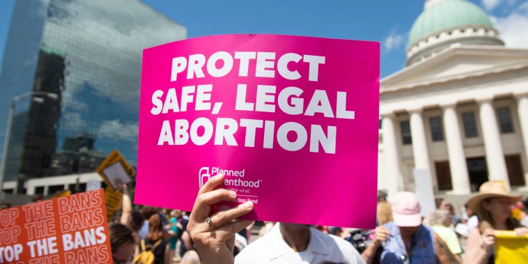 Federal appeals court blocks sweeping Missouri abortion law