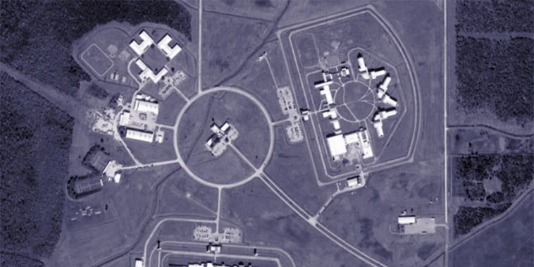 Fleeing Texas inmates allegedly outsmarted jailers by placing dummies in bed
