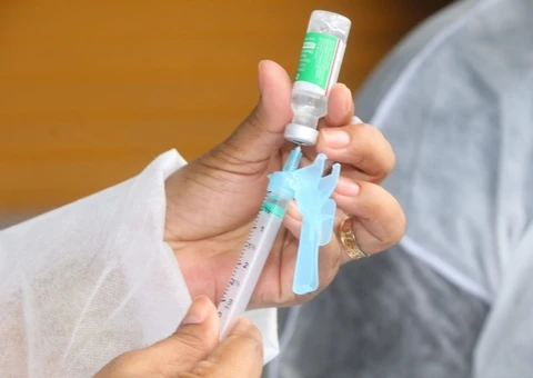 Começa nesta sexta vacinação contra Covid de pessoas com 37 a 38 anos em Manaus