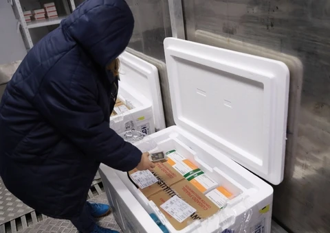 Amazonas recebe 21.800 doses da vacina CoronaVac contra a Covid-19