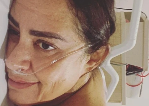 Silvia Abravanel se vacina contra covid após internação: 'me tremendo toda'