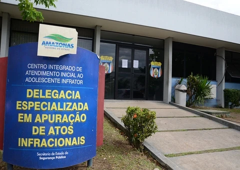 Adolescente de 17 anos é apreendido com várias porções de drogas em Manaus