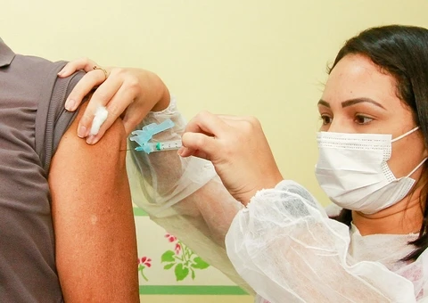 Professores da rede municipal são convocados para vacina contra Influenza