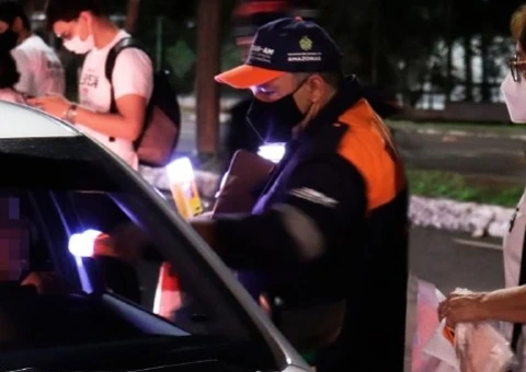 Durante operação 21 motoristas são flagrados sob efeito de álcool ao volante em Manaus