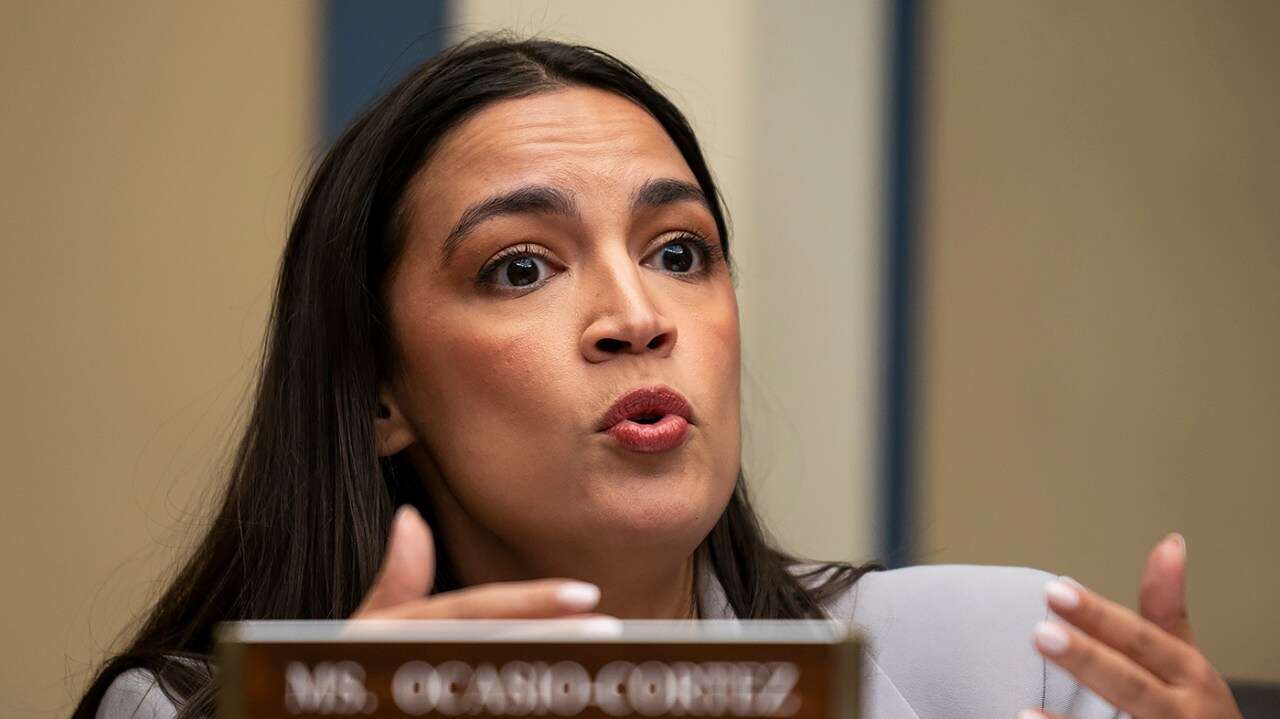 Ocasio-Cortez: Musk ‘one of the most unintelligent billionaires I have ever met’