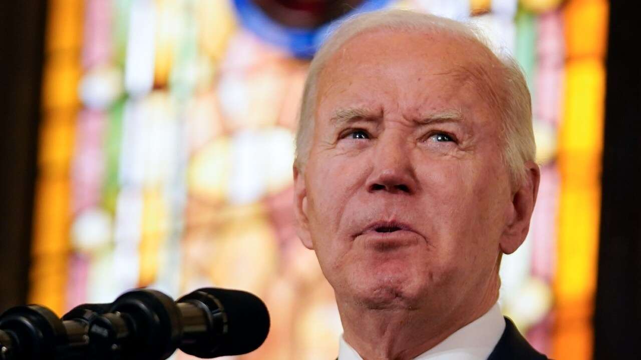 Biden 'horrified' by Illinois stabbings that killed four